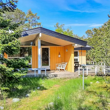 Amazing In With Kitchen Holiday home *